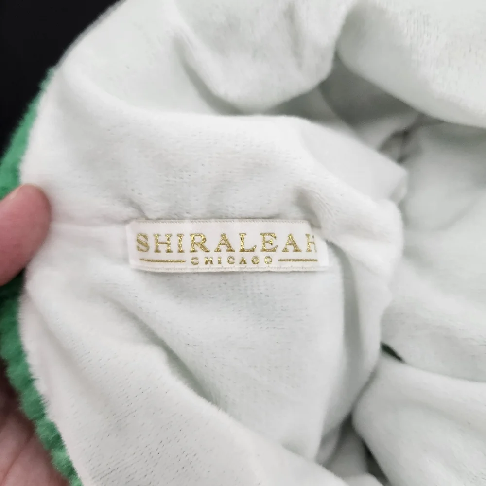 Shiraleah Chicago Womens Beanie Pom Pom Green Pink Soft Winter Ski‎ Aspen Snow